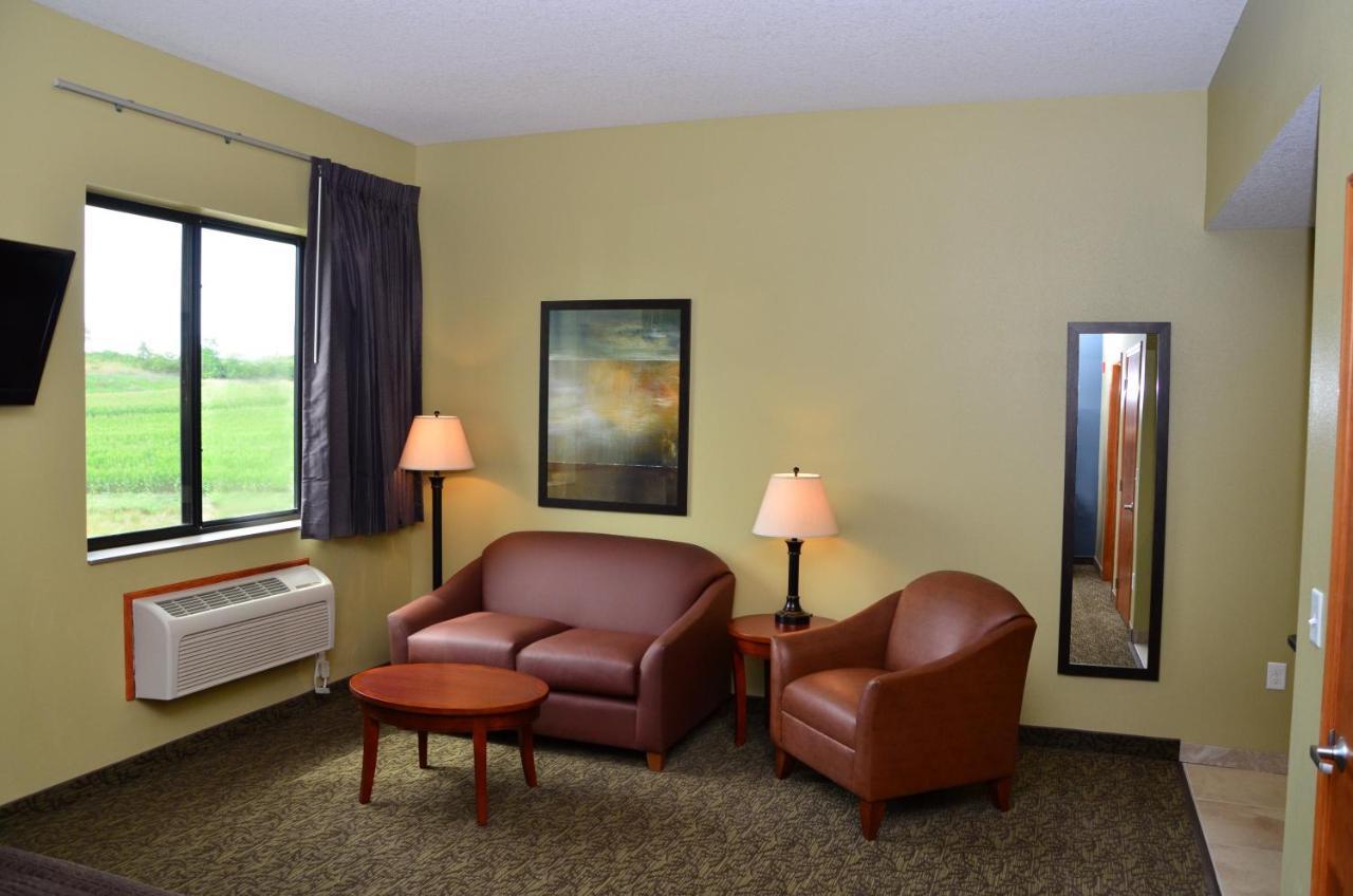 Cobblestone Inn & Suites - Newton Exteriér fotografie