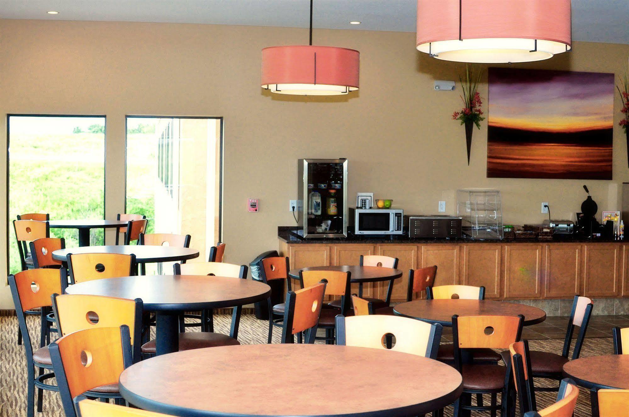 Cobblestone Inn & Suites - Newton Exteriér fotografie