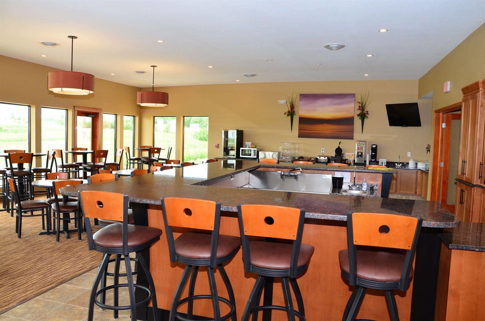 Cobblestone Inn & Suites - Newton Exteriér fotografie